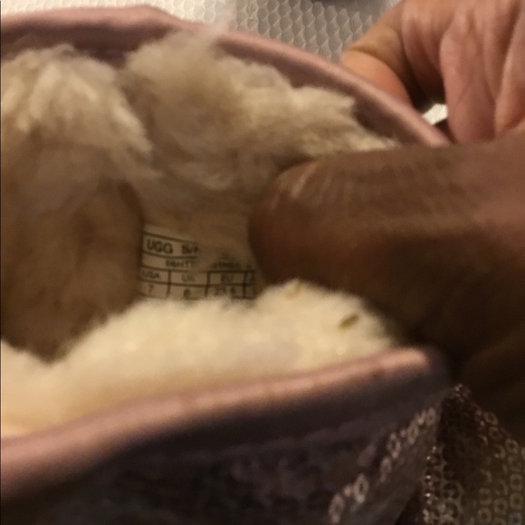 Sequined Uggs - Picture 6 of 8